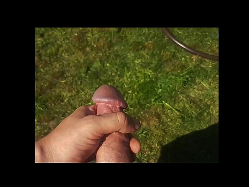 ❤️ Hot hottie fisting her pink pussy and cumming with a squirt in the summer garden Fucking video at en-gb.basseyn-vsem.ru ❌❤